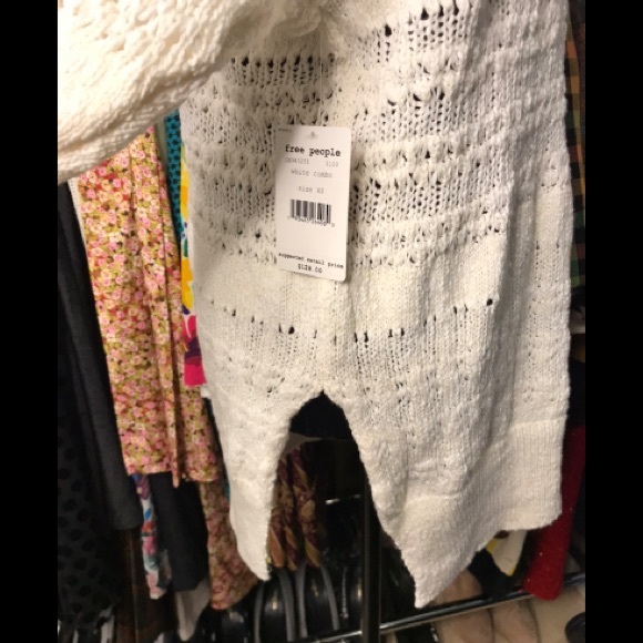 FREE PEOPLE sweater - Picture 5 of 5
